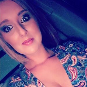 Meet your Posher, Tiffany